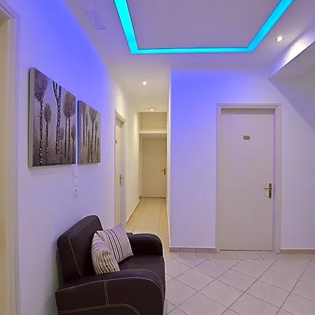 Hotel Zeus 2*