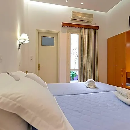 Hotel Zeus Naxos City